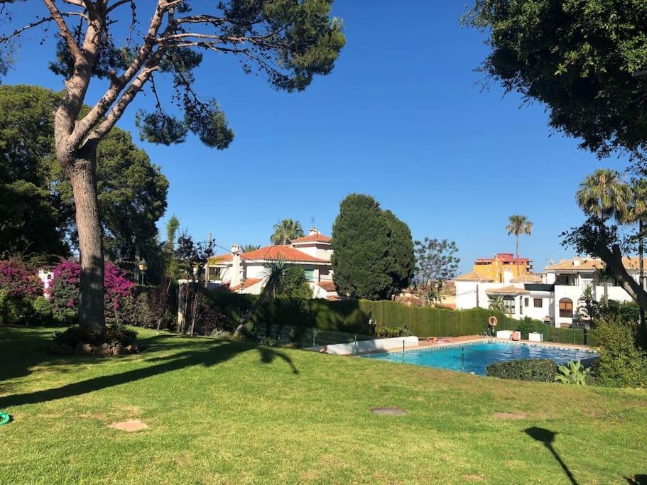 Apartamento Torremolinos 5 Personas + Parking + Piscina Todo El Ano Exterior photo