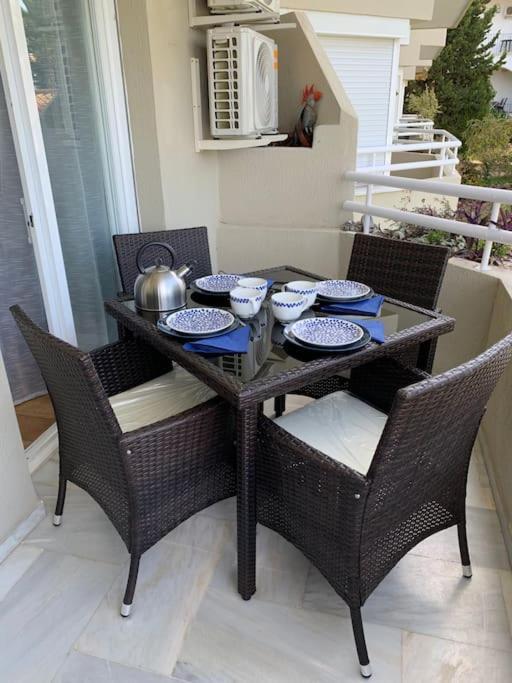 Apartamento Torremolinos 5 Personas + Parking + Piscina Todo El Ano Exterior photo