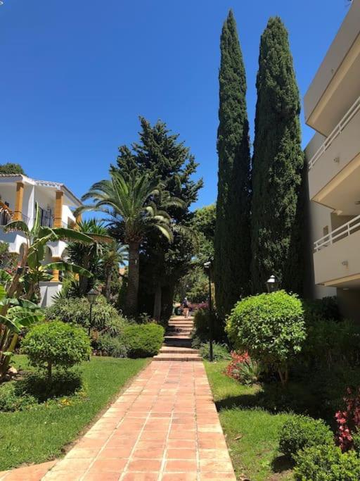 Apartamento Torremolinos 5 Personas + Parking + Piscina Todo El Ano Exterior photo